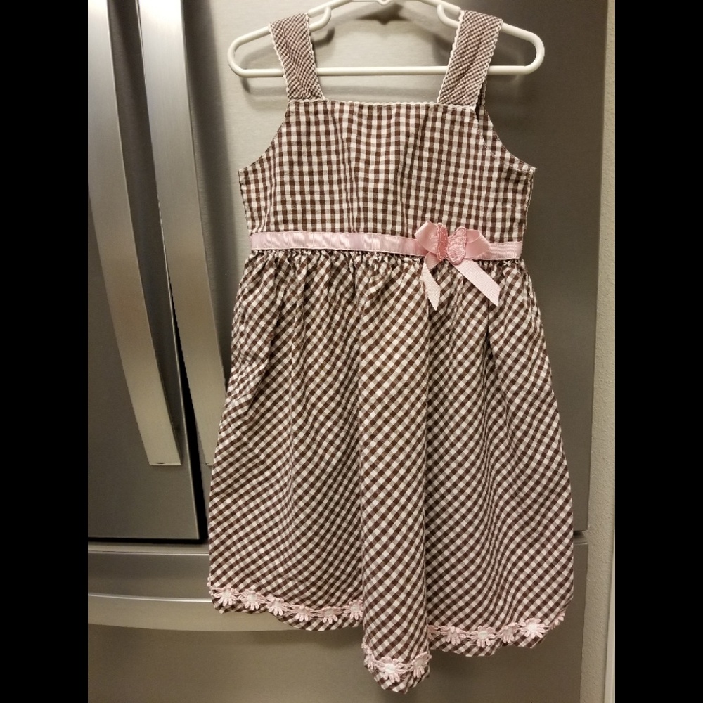 Cute Brown & White gingham dress
